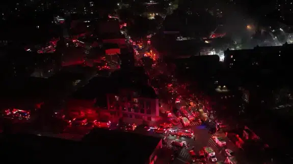 New York'ta tarihi bir kilisede yangın çıktı