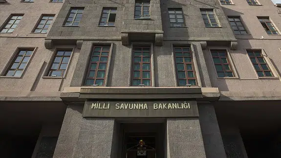 Ankara'da askeri helikopter kaza kırıma uğradı