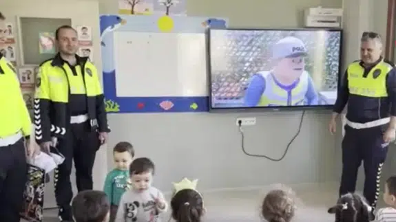 Manisa Sarıgöl'de Trafik ekiplerinden hem eğitim hem denetim