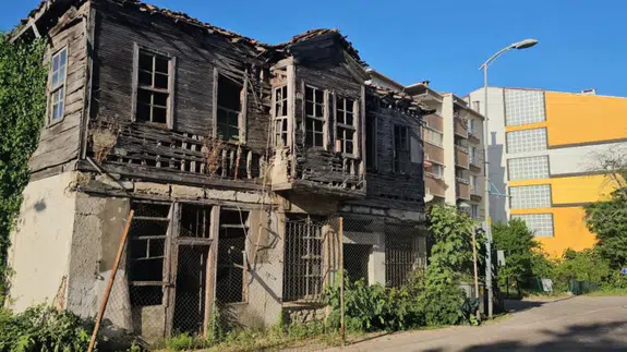 Kastamonu'da metruk binada erkek cesedi bulundu