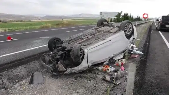 Nevşehir'de kontrolden çıkan otomobil takla attı : 2’si bebek 4 kişi yaralı