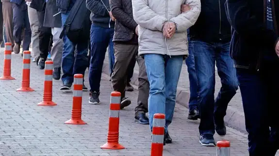 9 ilde düzenlenen operasyonlarda 36 kişi tutuklandı