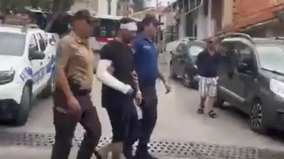 İzmir'de polisten kaçmak için 4 metrelik binadan atlayan firari hükümlü yakalandı