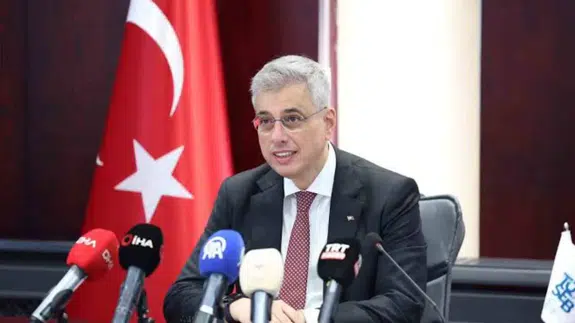 Bakan Memişoğlu, 'Biosys Medikal' tesislerini ziyaret etti