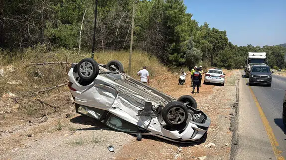 Muğla'da otomobiller çarpıştı : 2 yaralı