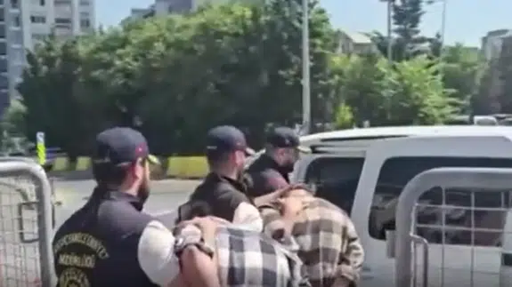 Küçükçekmece'de rastgele ateş : 3 şüpheli tutuklandı