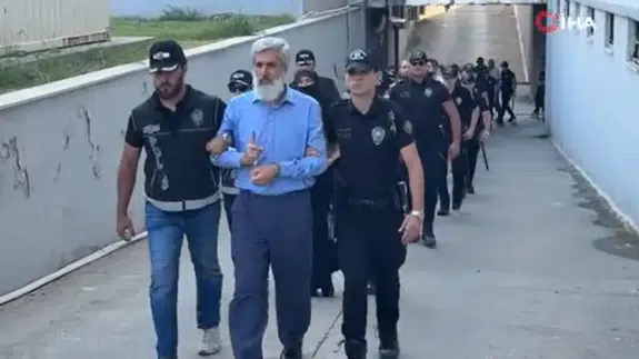 'Alparslan Kuytul Suç Örgütü' soruşturmasında şüpheliler adliyeye sevk edildi