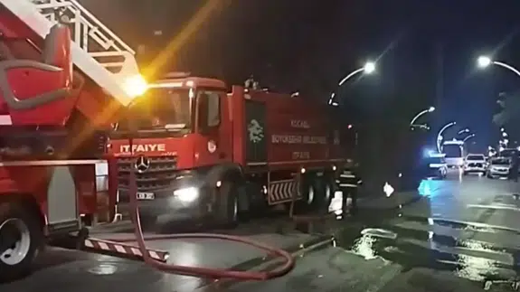 Kocaeli'de yangın : Markette hasar oluştu