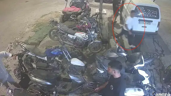 Kahramanmaraş'ta selam vermek için girdiği işyerinde tamir kanalına düştü