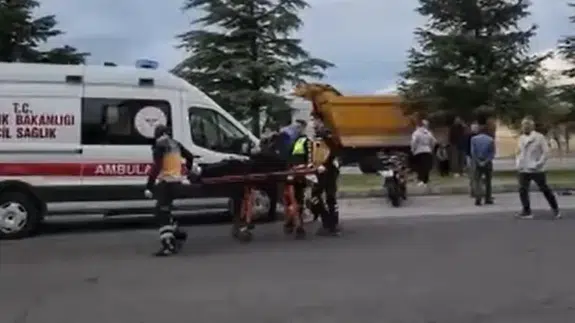 Niğde'de iki motosiklet kafa kafaya çarpıştı: 2 yaralı