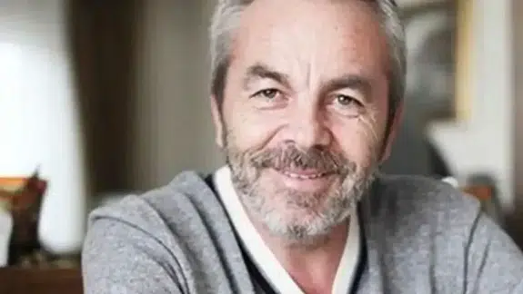 Erol Olçok kimdir? Eğitim hayatı, kariyeri ve ölüm nedeni nedir?