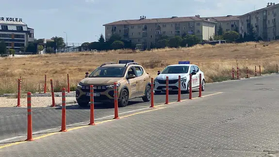 Ehliyet sınavlarında sabit parkur dönemi sona eriyor