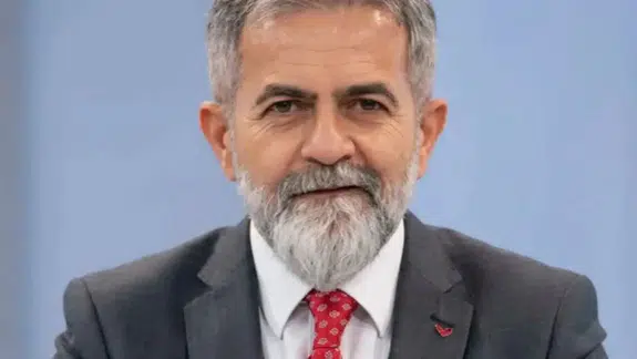'Çok önemli bir bakan istifa edecek' demişti : Ali Tarakcı tutuklandı