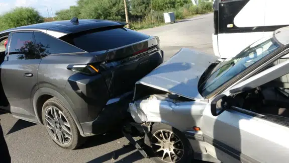 Manavgat'ta otomobil kazası : 1 kişi yaralandı