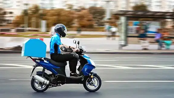 İstanbul'da Motosiklet Yasağı Sürüyor Mu? Yemek Siparişleri Etkilenecek Mi?