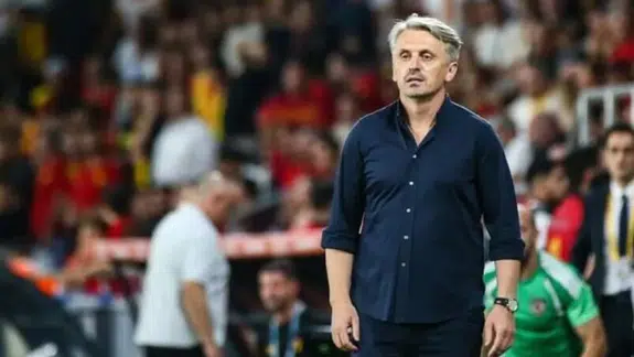 Orhan Ak kimdir, kaç yaşında, nereli? Hangi takımlarda oynadı, Galatasaray’da forma giydi mi?