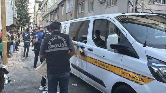 Gaziantep'te eş cinayeti: Önce vurdu sonra sokağa ateş açtı