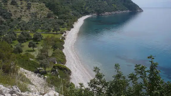 Hacıahmetağa Koyu nerede bulunuyor ve nasıl ulaşılır?