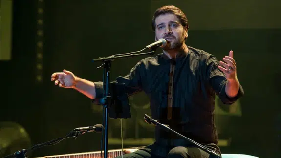 Sami Yusuf'tan Türkiye'de ilk kez seslendireceği 'Zahid Bizi Tan Eyleme' şarkısı sürprizi