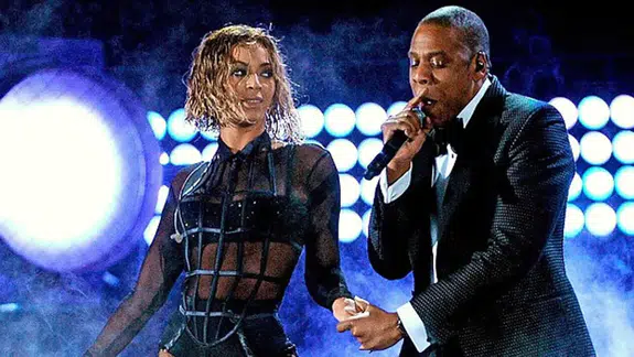 Jay-Z, eşi Beyoncé için konserini durdurarak doğum gününü kutladı