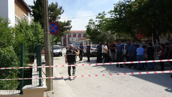 Bingöl'de asansörde kafası sıkışan öğrenci nasıl kurtarıldı ?