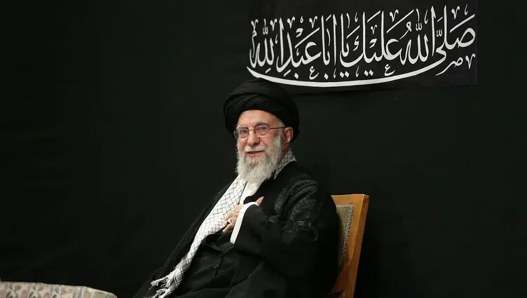 İran dini lideri Hamaney'den ABD'ye uyarı: Saldırılar her an tekrarlanabilir