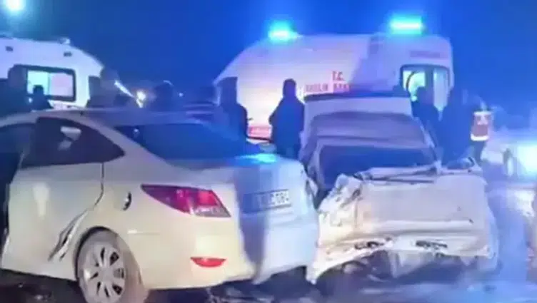 Şanlıurfa’da iki ayrı trafik kazası : 1’i çocuk 2 ölü, 13 yaralı