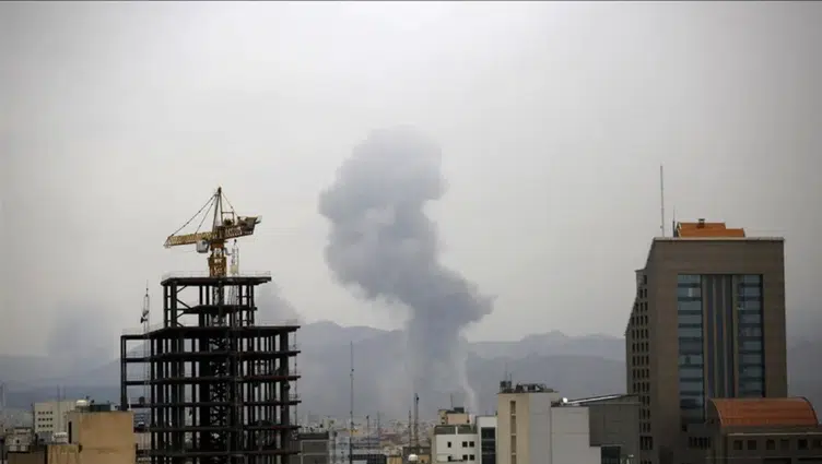 İran , İsrail'in sanayi bölgesini vurdu !