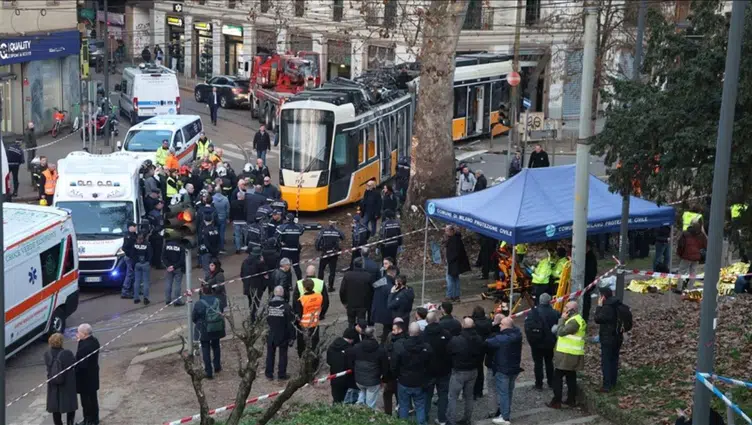 Moskova'da iki tramvay çarpıştı : 11'i ağır 13 kişi yaralandı