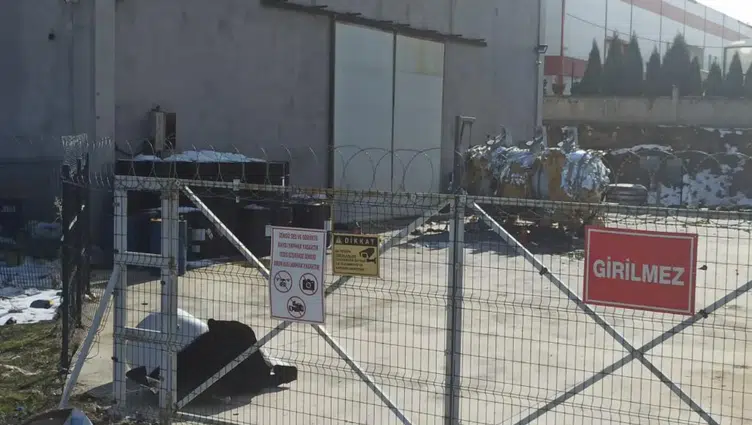 Kayseri'de fabrikada gaz tankı patladı : 4 işçi yaralandı