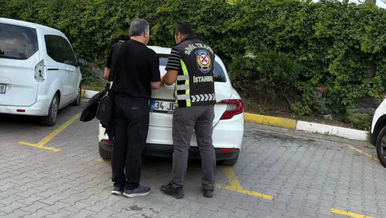 Avcılar'da yol verme kavgası : İki sürücüye 361 bin lira ceza yazıldı