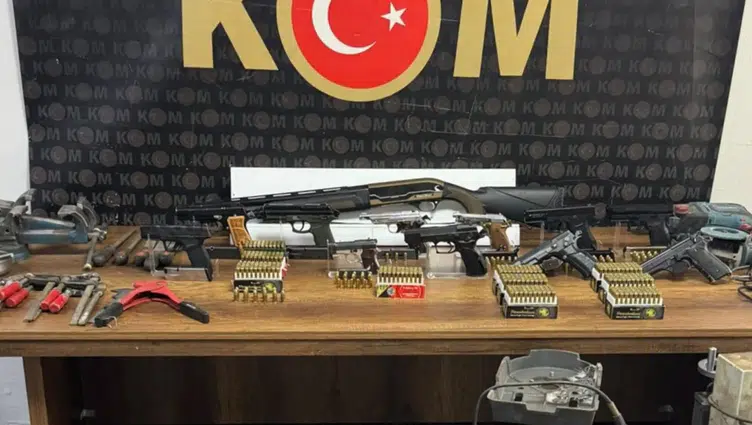 Sakarya'da silah kaçakçılığı operasyonunda 4 kişi tutuklandı