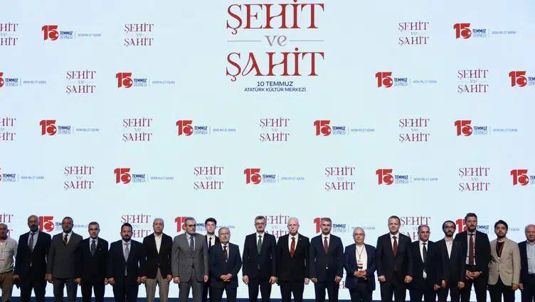 İletişim Başkanı Duran, 15 Temmuz Derneği'nin 'Şehit ve Şahit' programına katıldı