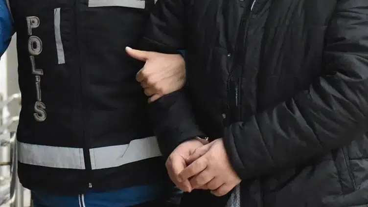 Konya'da bir çocuğa şiddet uygulayan şahıs yakalandı