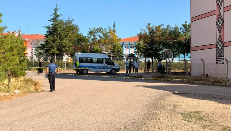 Ankara'da eve giderken silahlı saldırıya uğrayan kişi ağır yaralandı