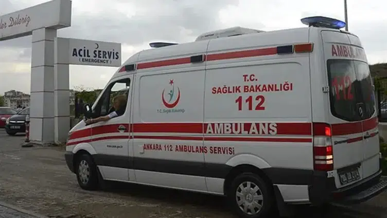 Burdur’da kayalıklardan düşen kişi kurtarıldı ! Hastaneye kaldırıldı
