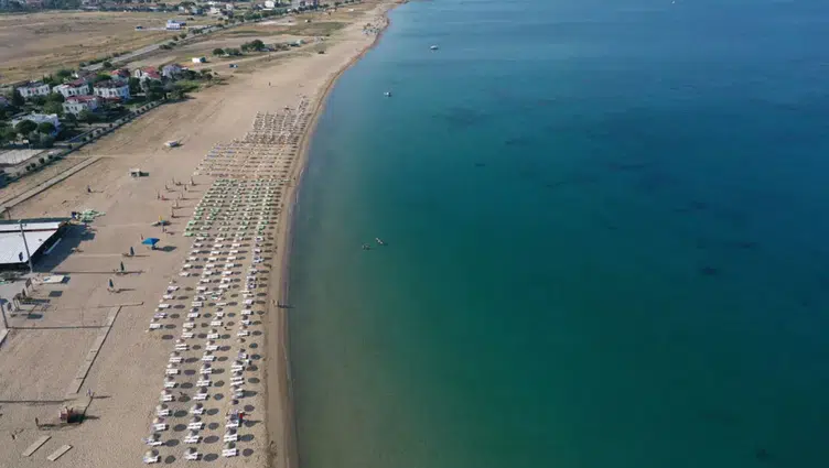 Çanakkale'de plajda denize girenler şoke oldu ! Denizde mühimmat bulundu