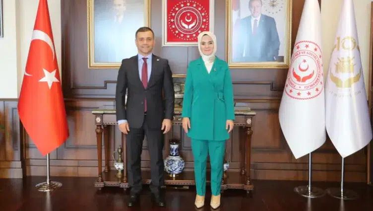 Bakan Göktaş: Masa Tenisi Federasyonu ile toplumumuzu ilgilendiren önemli bir adım atıyoruz