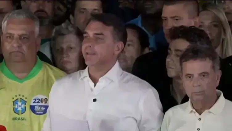 Brezilya'da Seçimi Kaybeden Flavio Bolsonaro'nun ABD'ye Kaçtığı İddia Edildi