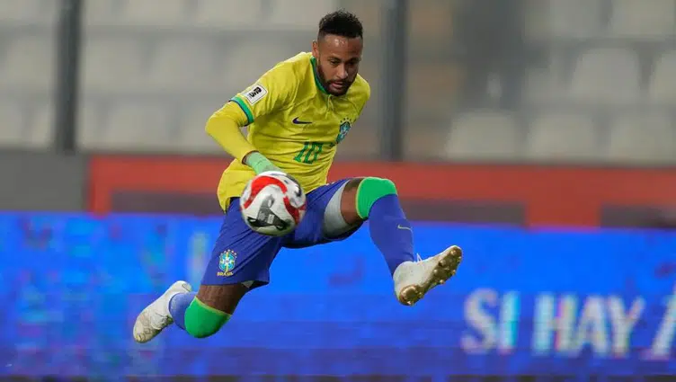 Brezilyalı futbolcu Neymar'ın milli takıma geri döneceği iddia edildi