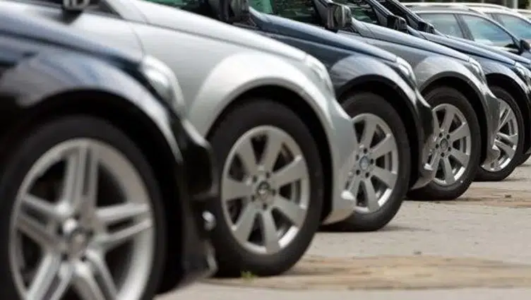 Sıfır Araç Fiyatlarının Yükselişi İkinci El Pazarını Nasıl Etkiliyor?