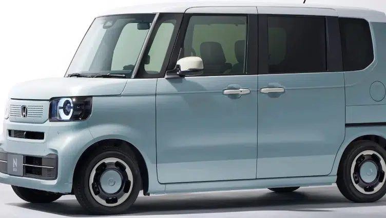 Honda N-Box yenilendi: Uygun fiyatlı kompakt otomobilin yeni özellikleri neler?