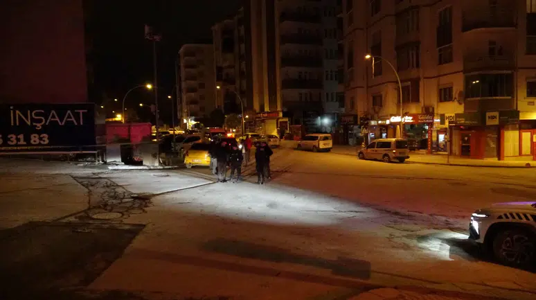 Malatya'da bomba paniği: Şüpheli valiz fünye ile patlatıldı