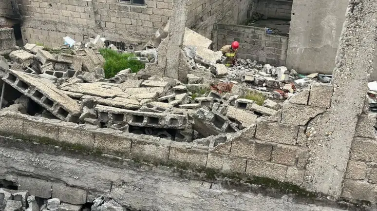 Kahramanmaraş'ta korku dolu anlar: Metruk ev çöktü