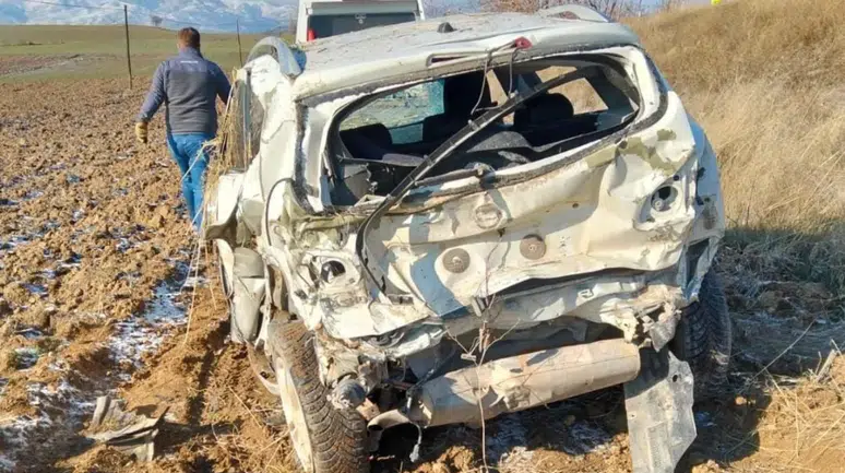 Amasya’da feci kaza: Otomobil ve SUV çarpıştı, 8 yaralı