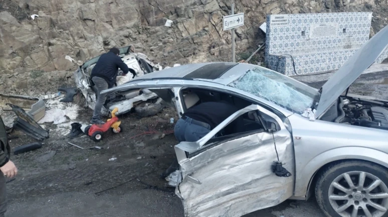 Sinop'ta korkutan trafik kazası: 5 kişi yaralandı