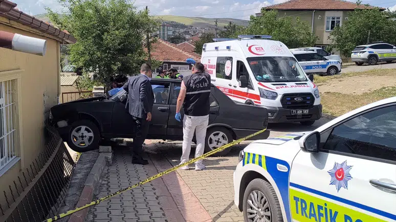 Kalp krizi, onu direksiyondayken yakaladı!
