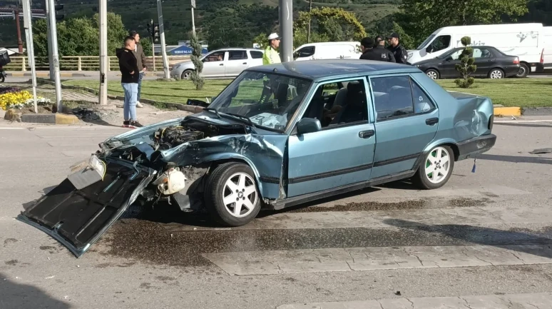 Karabük’te trafik kazası: İki sürücü yaralandı