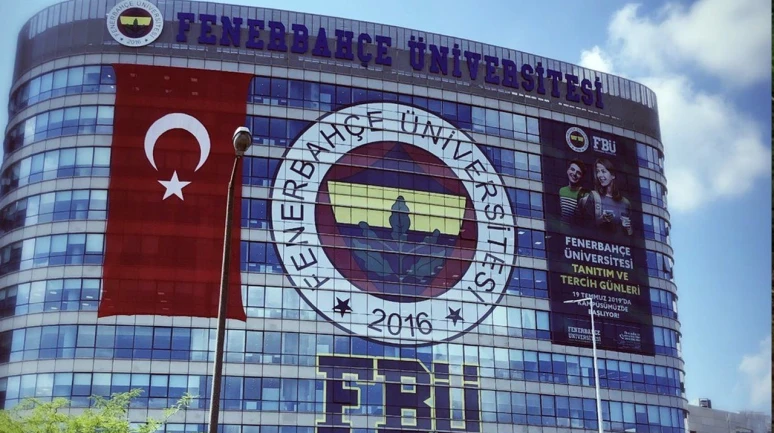 Fenerbahçe Üniversitesi’nde Tıp Fakültesi var mı?Bölüm değişikliği mümkün mü?