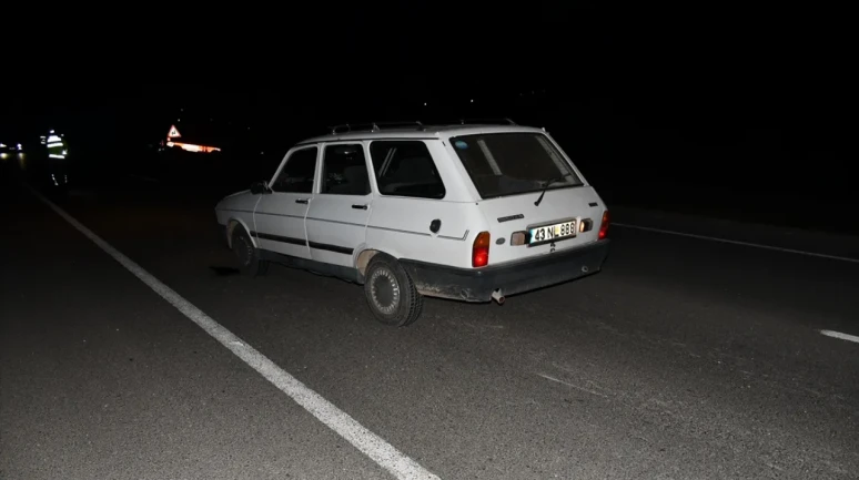 Kütahya'da feci kaza! Otomobilin çarptığı yaya can verdi!